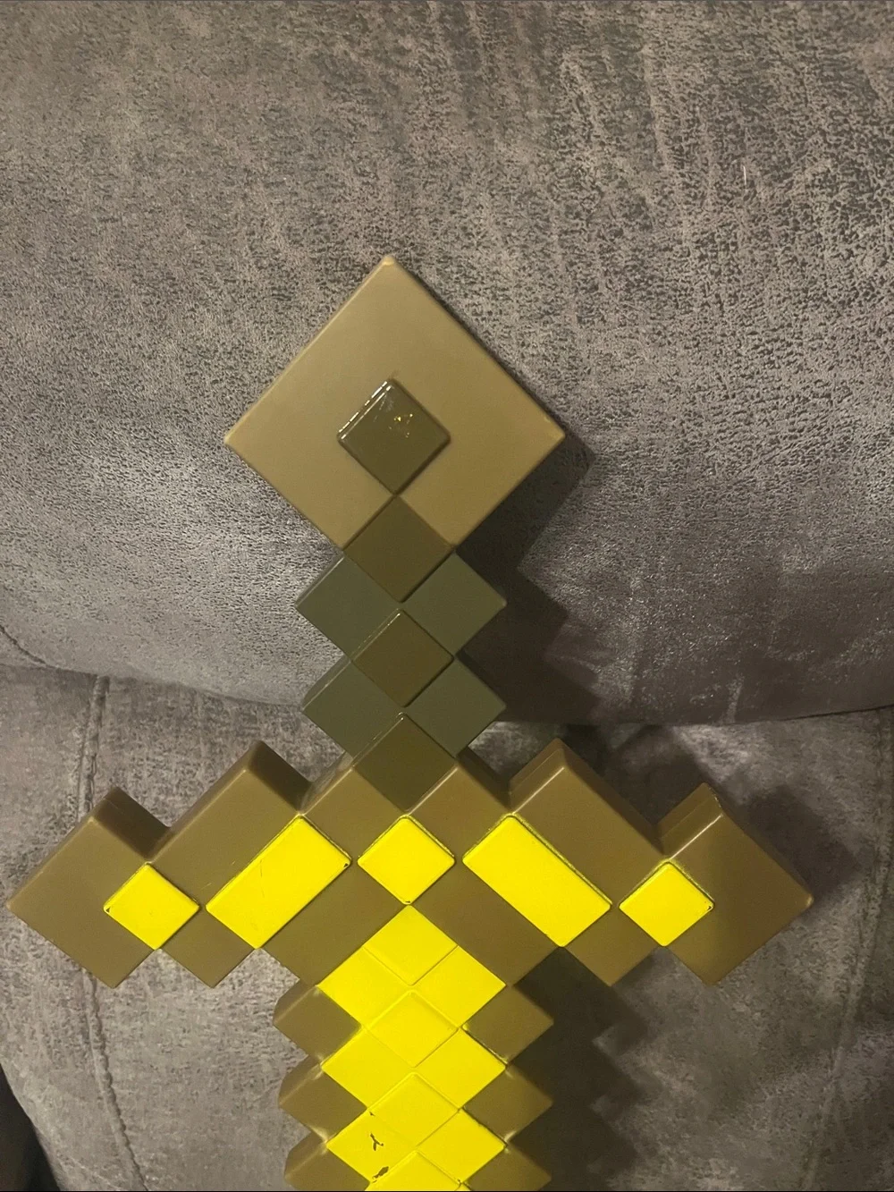 Officially Licensed Minecraft Gold Pixel Sword Costume Prop Toy Deco by Disguise
